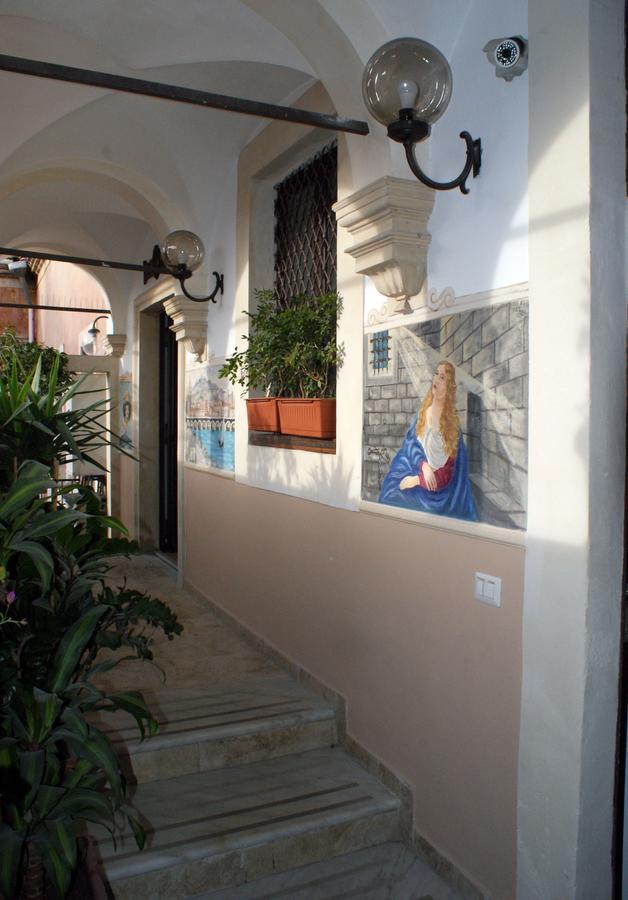 Casa Alcala Deluxe Hotel Catania Exterior foto
