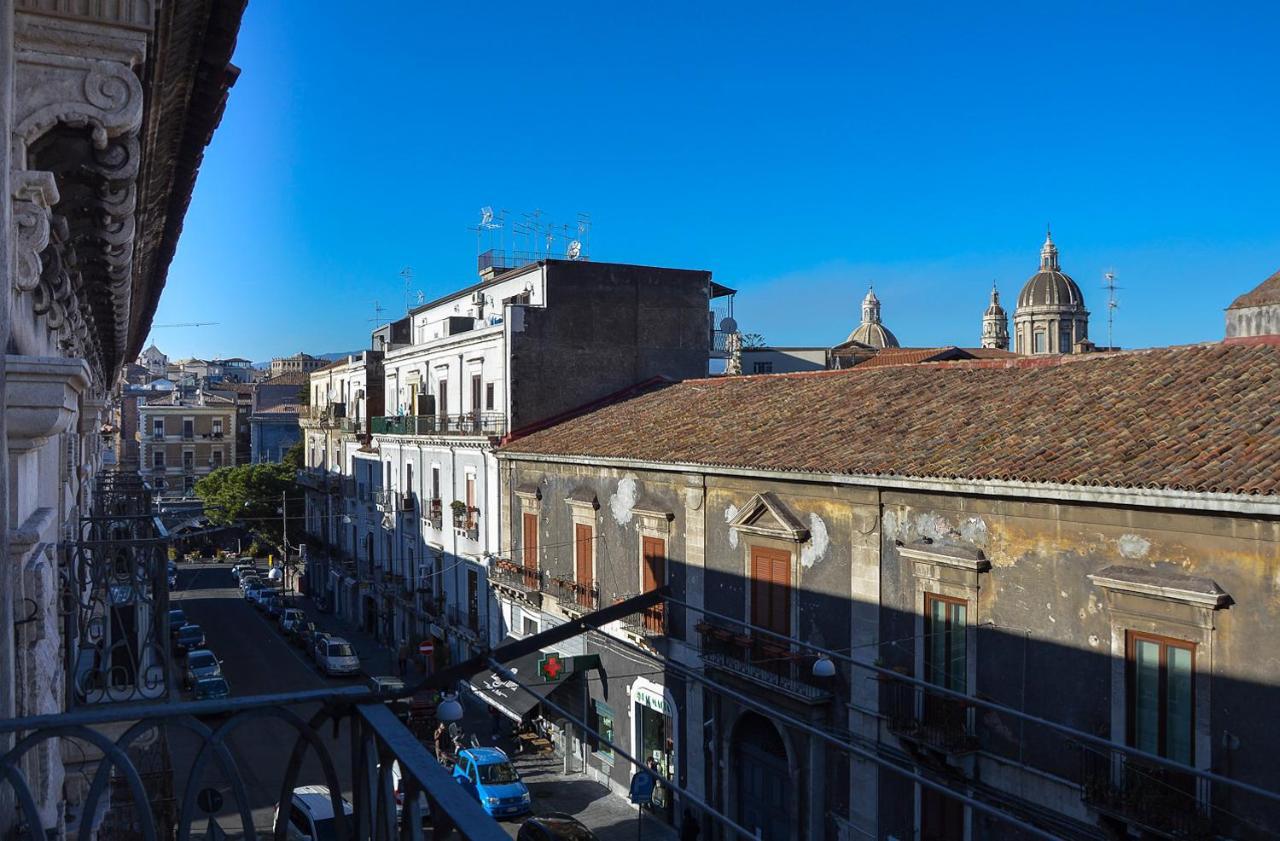 Casa Alcala Deluxe Hotel Catania Exterior foto